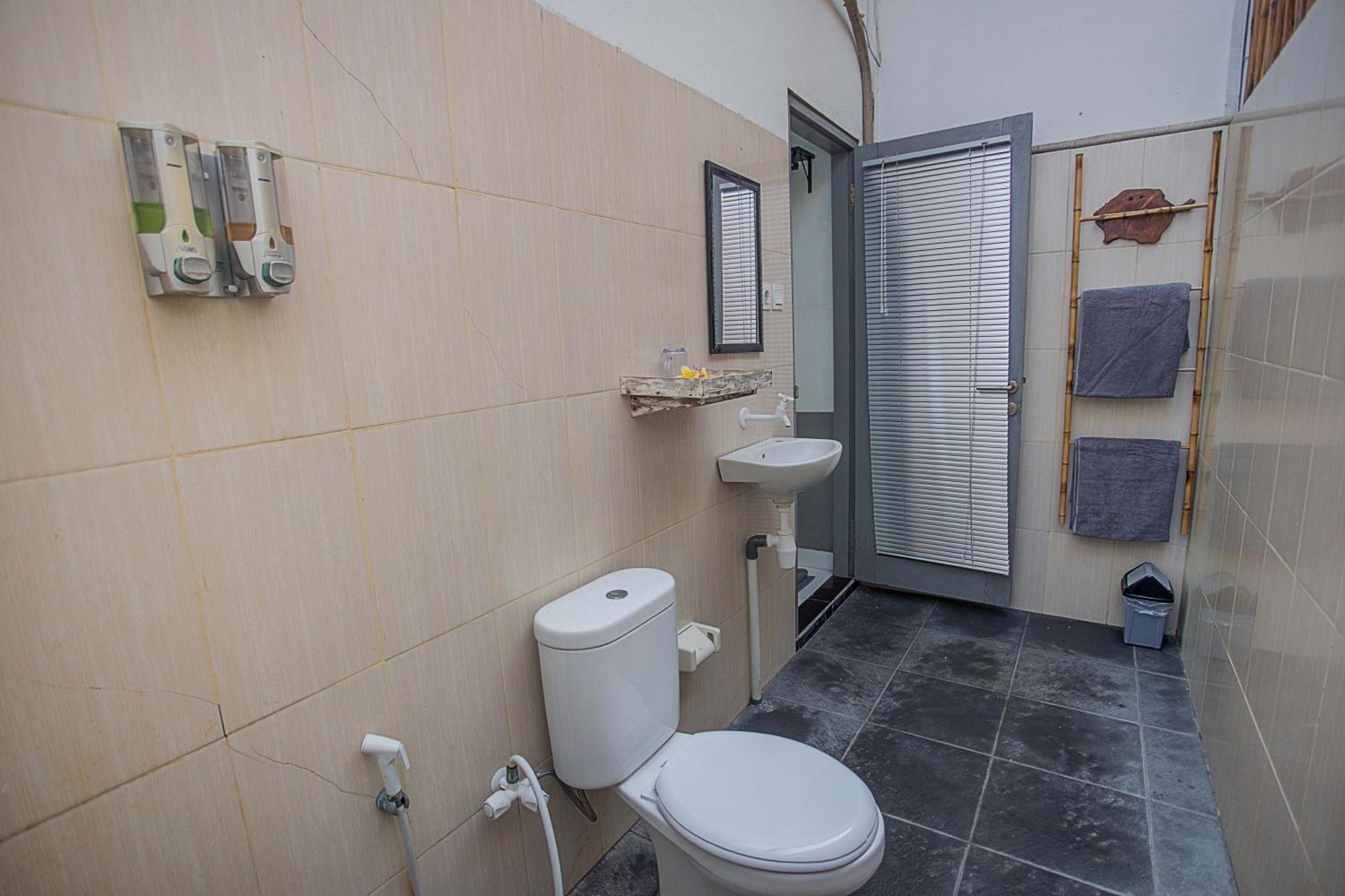 Jeje Fortis Guest House Нуса-Лембонган Экстерьер фото